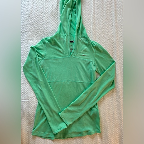 XS Nike dri fit running long sleeve lightweight top aqua color - Picture 4 of 4